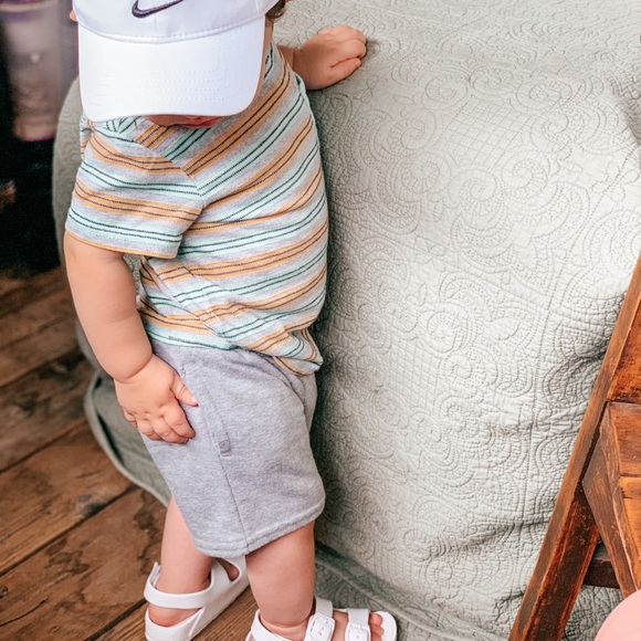 Meet Glo, - Picture 6 of 6